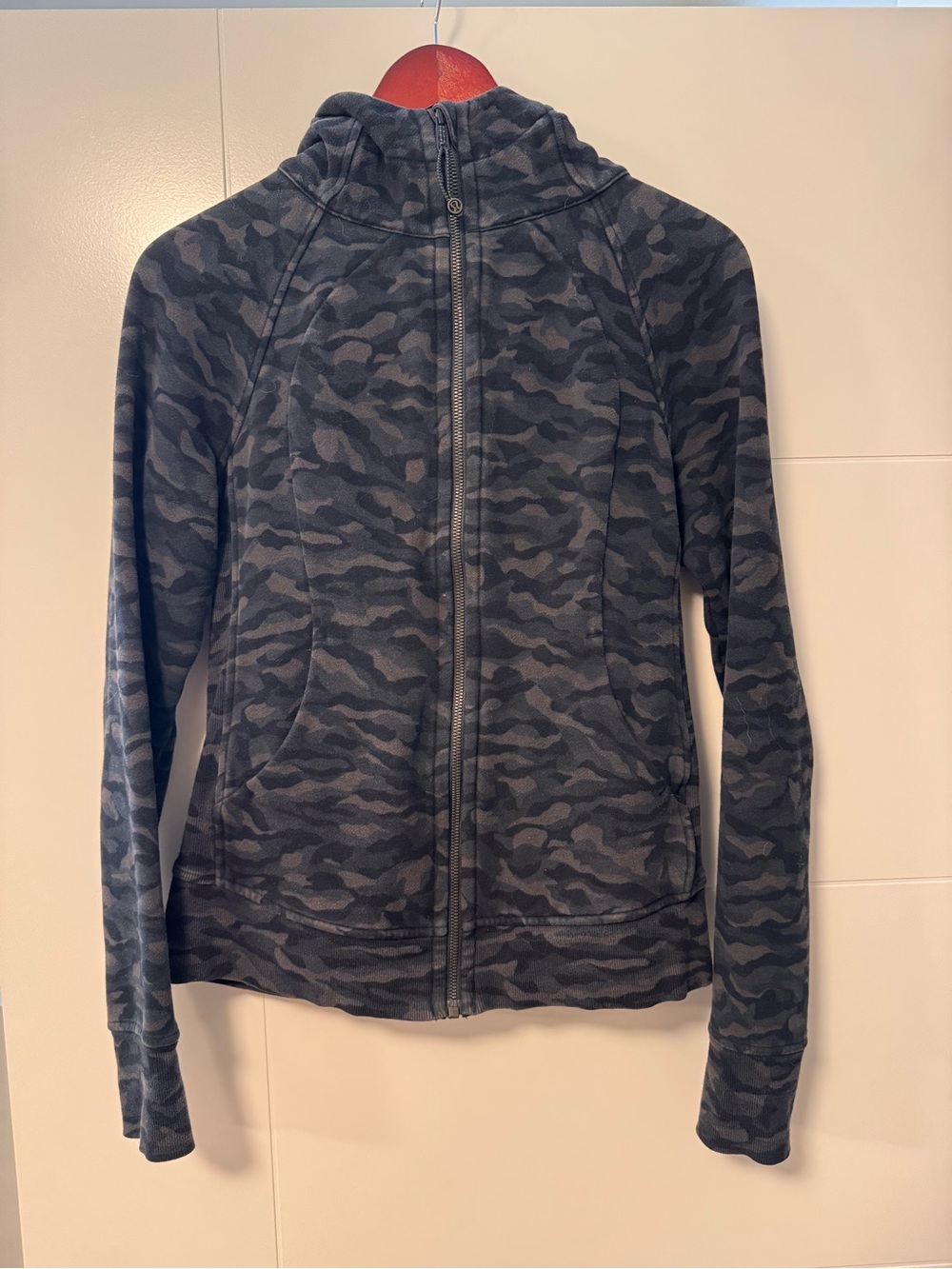 Women’s Lululemon Camouflage Scuba Sweater